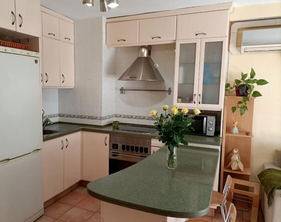 Ferienwohnung Apartamento En La Mejor Zona De Santa Cruz Exterior foto